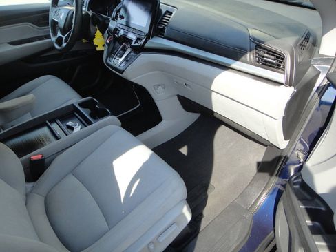 Used 2020 Honda Odyssey EX image 16