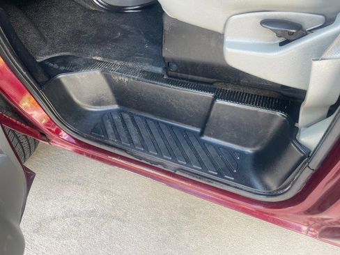 Used 2006 Ford E-150 and Econoline 150 Wagon image 41