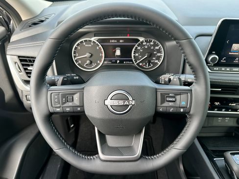 New 2026 Nissan Rogue SV AWD/4WD image 2