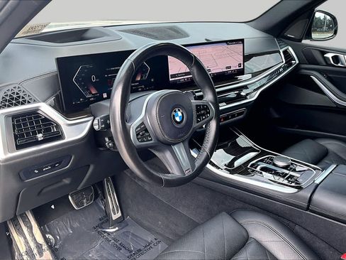 Used 2024 BMW X5 xDrive40i w/ M Sport Package AWD/4WD image 25