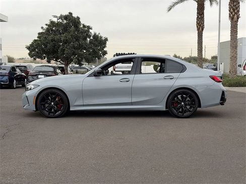 Used 2025 BMW M340i w/ Premium Package image 9