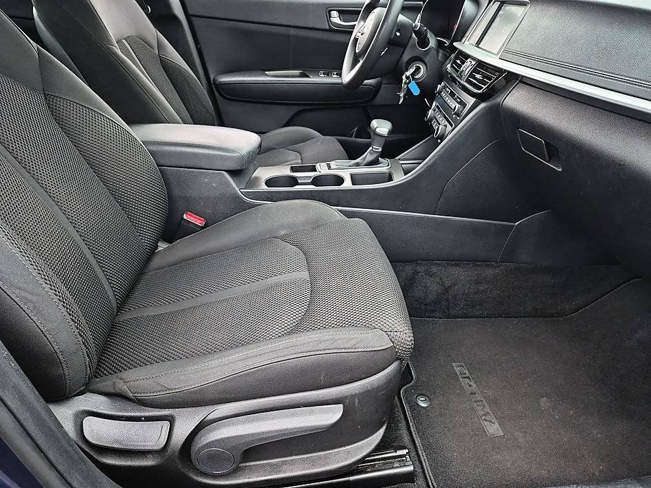 Used 2020 Kia Optima LX FWD image 32