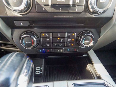 Used 2018 Ford F150 Lariat AWD/4WD image 33