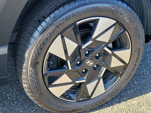 Certified 2024 Hyundai Kona SEL AWD/4WD image 23