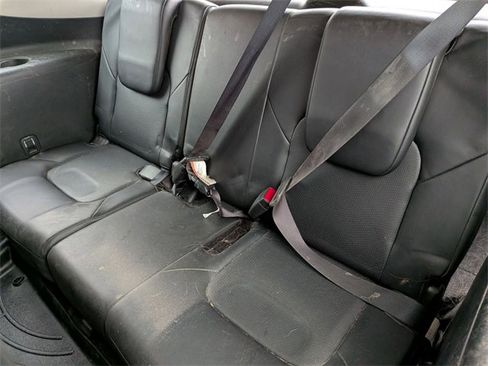 Used 2017 Nissan Armada SL w/ Interior Lighting Package image 28