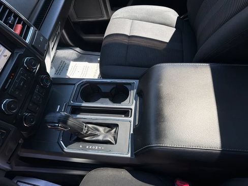 Used 2016 Ford F150 XLT w/ Equipment Group 302A Luxury AWD/4WD image 28