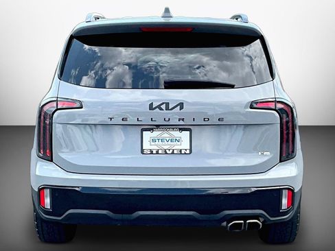 Used 2025 Kia Telluride AWD image 5