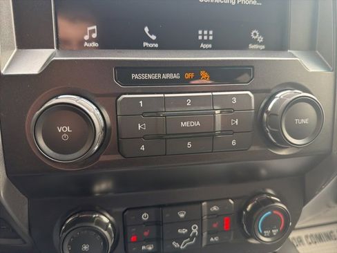 Used 2019 Ford F350 XLT w/ XLT Premium Package image 23