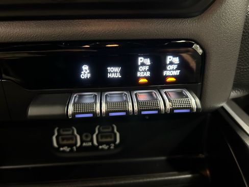 Used 2020 RAM 1500 Big Horn AWD/4WD image 15