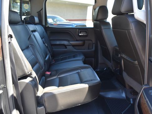 Used 2019 GMC Sierra 2500 Denali AWD/4WD image 23