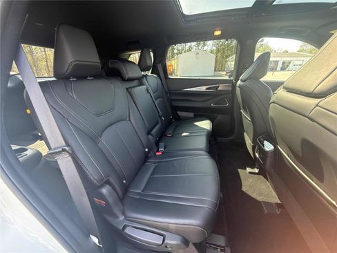Certified 2025 INFINITI QX60 Luxe w/ Black Edition image 27