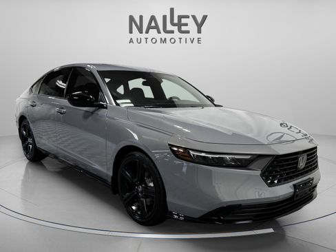 Used 2023 Honda Accord Sport image 7