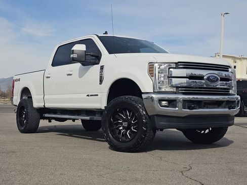 Certified 2019 Ford F250 Lariat w/ Lariat Value Package image 2