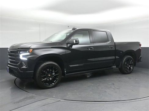 Used 2026 Chevrolet Silverado 1500 High Country w/ Midnight Edition image 3