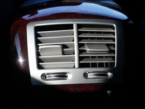 Used 2011 Mercedes-Benz S 550 image 17