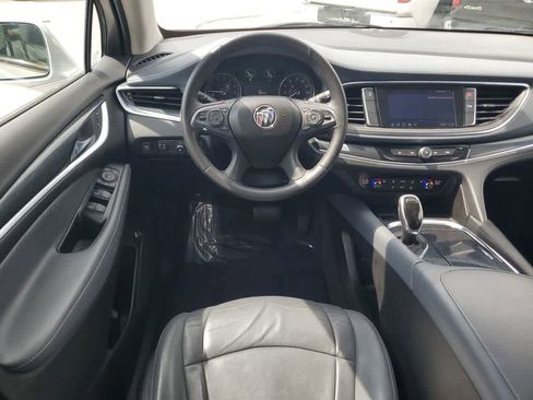 Used 2020 Buick Enclave Essence image 14