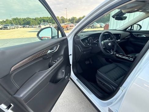 Used 2023 Buick Envision Avenir AWD/4WD image 22