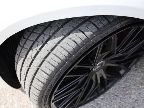 Used 2017 Alfa Romeo Giulia Quadrifoglio image 25