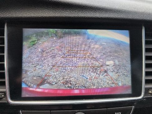 Used 2018 Buick Encore Preferred FWD image 19