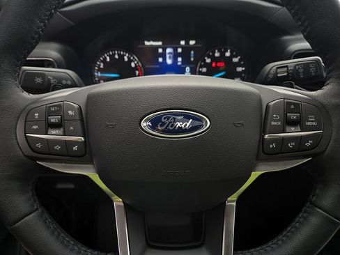 Used 2020 Ford Explorer Limited w/ Class III Trailer Tow Package RWD image 19