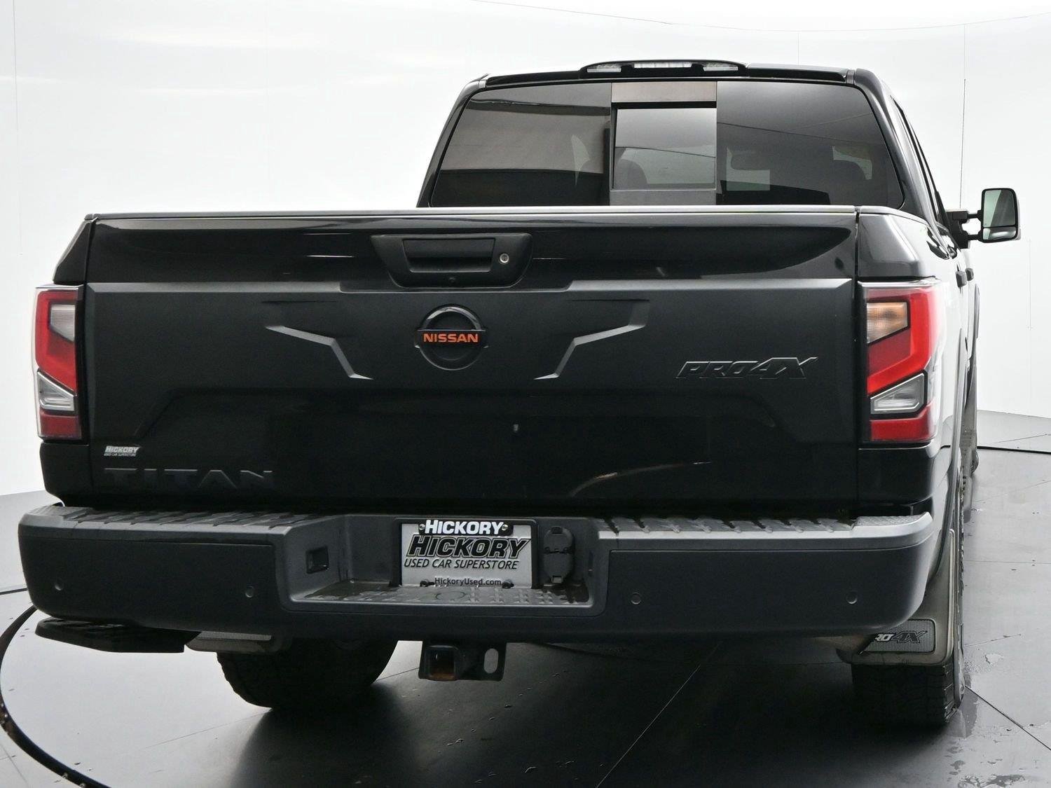 Used 2021 Nissan Titan PRO-4X w/ Pro-4x Convenience Package AWD/4WD image 6