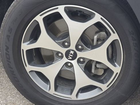 Used 2020 Kia Telluride EX w/ Towing Package image 11