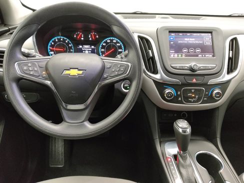 Used 2020 Chevrolet Equinox LS w/ LPO, Cargo Package FWD image 22