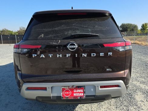 Used 2022 Nissan Pathfinder SL w/ Cargo Package FWD image 8