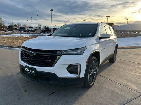 Used 2023 Chevrolet Traverse RS image 24