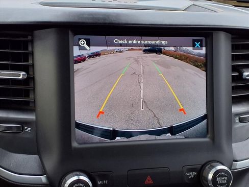 Used 2021 RAM 1500 Big Horn image 11