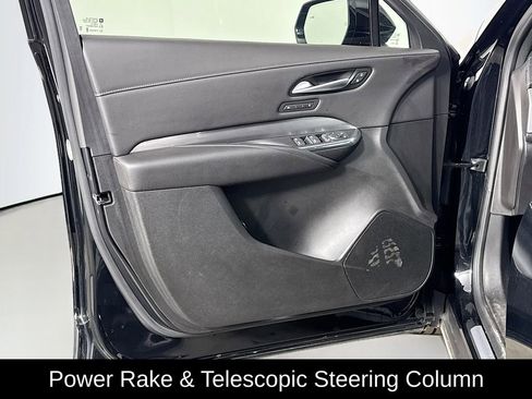 Used 2024 Cadillac XT4 Premium Luxury w/ Technology Package image 11