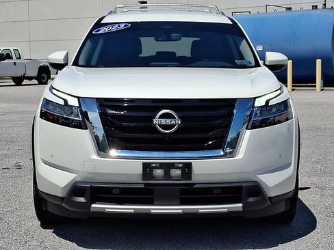 Used 2023 Nissan Pathfinder SL AWD/4WD image 5