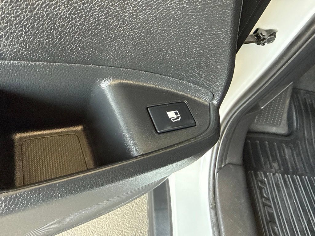 Used 2021 Honda Pilot EX image 24