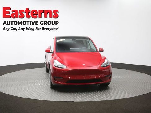 Used 2021 Tesla Model Y Long Range AWD/4WD image 46