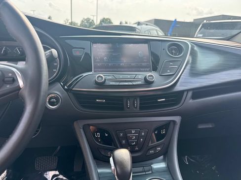 Used 2020 Buick Envision Essence w/ Experience Buick Package AWD/4WD image 18