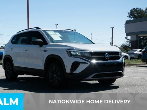 Used 2022 Volkswagen Taos S w/ IQ Drive S Package image 4