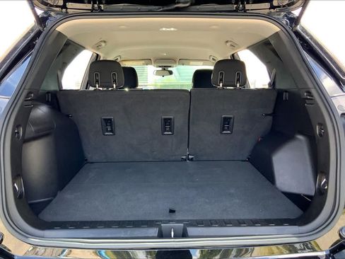 Used 2019 Chevrolet Equinox LS w/ LS Convenience Package FWD image 34