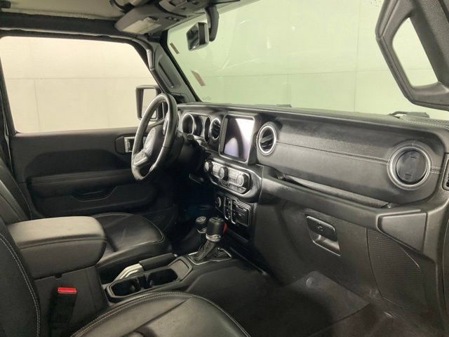 Used 2022 Jeep Wrangler Unlimited Sahara w/ Cold Weather Group AWD/4WD image 24