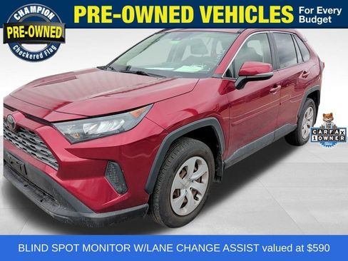 Used 2019 Toyota RAV4 LE w/ All Weather Liner Package AWD/4WD image 1