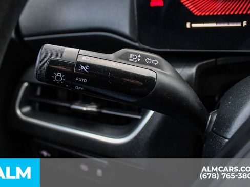 Used 2025 Kia K4 LXS image 24