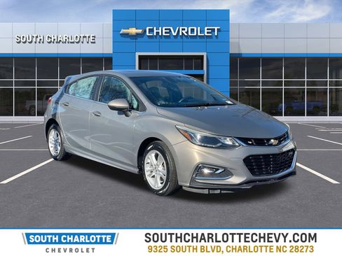 Used 2018 Chevrolet Cruze LT w/ Sun And Sound Package image 1