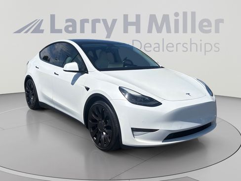 Used 2022 Tesla Model Y Performance AWD/4WD image 7