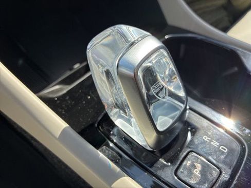 New 2026 Volvo XC40 B5 Plus w/ Protection Package Premier image 33