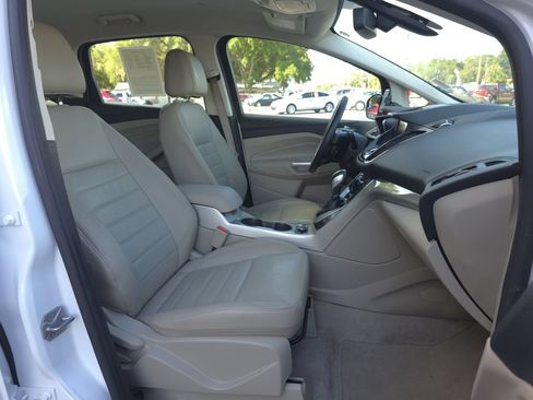 Used 2014 Ford C-MAX SEL w/ Equipment Group 302A FWD image 15