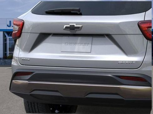 New 2026 Chevrolet Trax ACTIV w/ Sunroof Package image 15