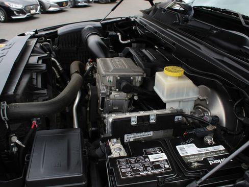 Used 2019 RAM 1500 Limited RWD image 44