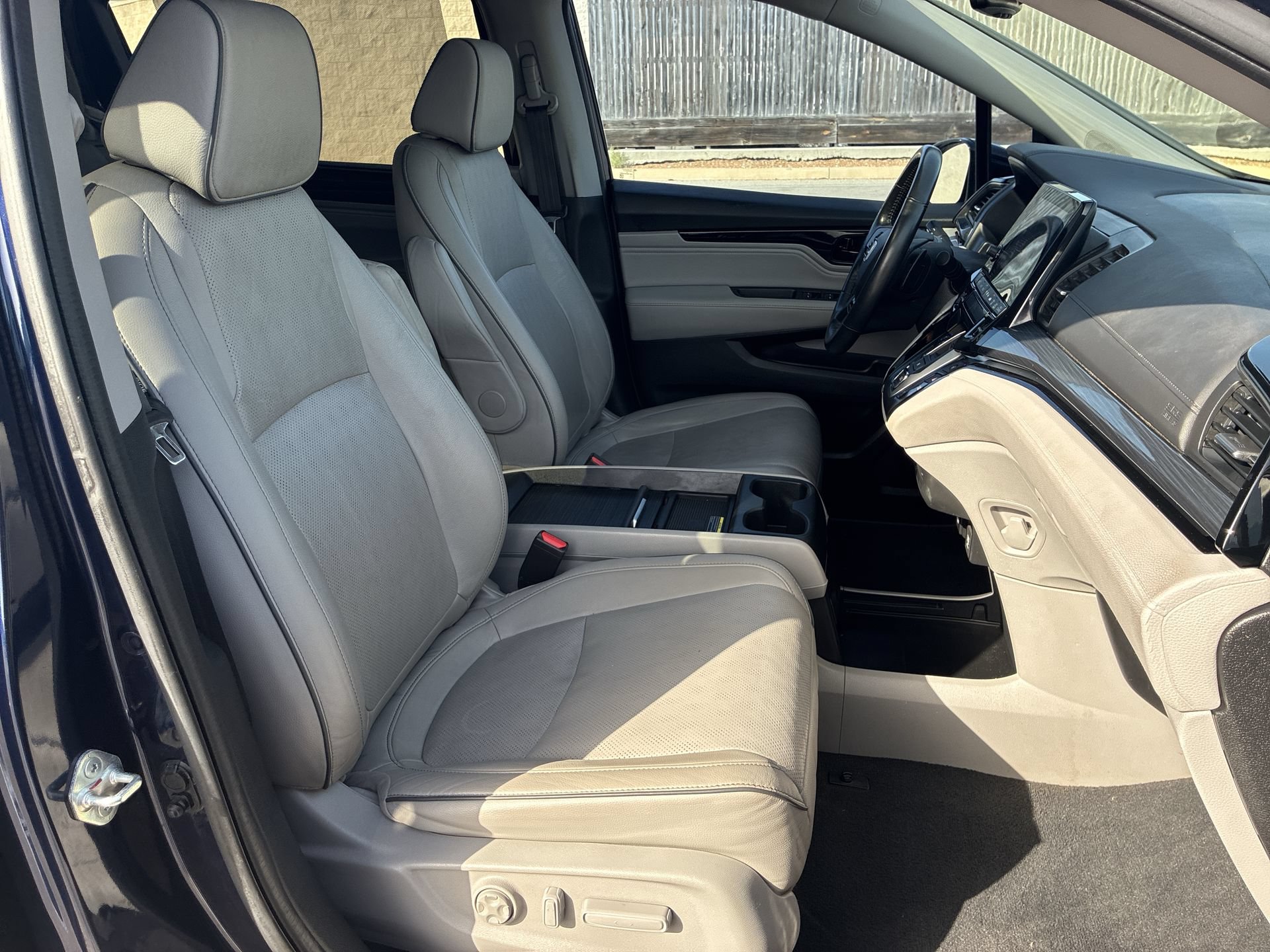 Certified 2022 Honda Odyssey Elite image 24