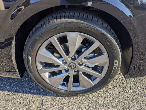 New 2026 Nissan Sentra SL w/ Floor Mat Package FWD image 11