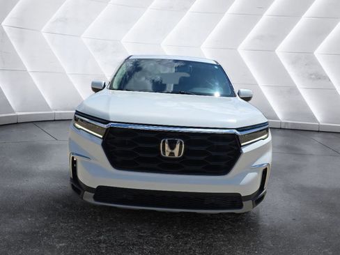 Used 2025 Honda Pilot EX-L image 2