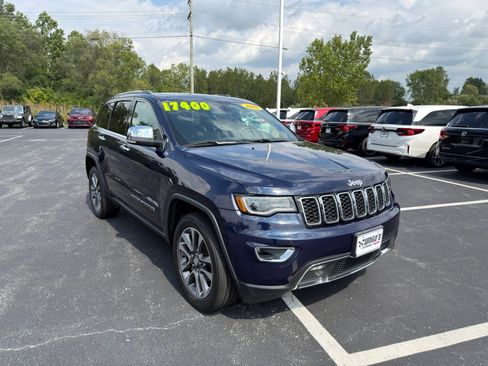 Used 2018 Jeep Grand Cherokee Limited w/ Luxury Group II AWD/4WD image 8